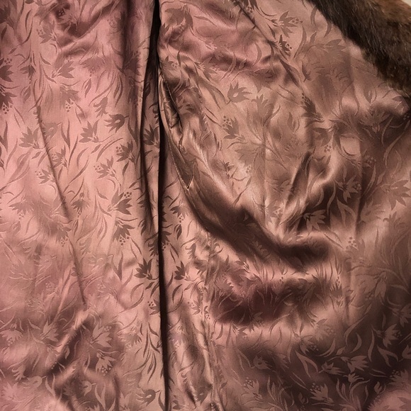 FINAL PRICE Glamorous Genuine Muskrat fur coat - Picture 9 of 13
